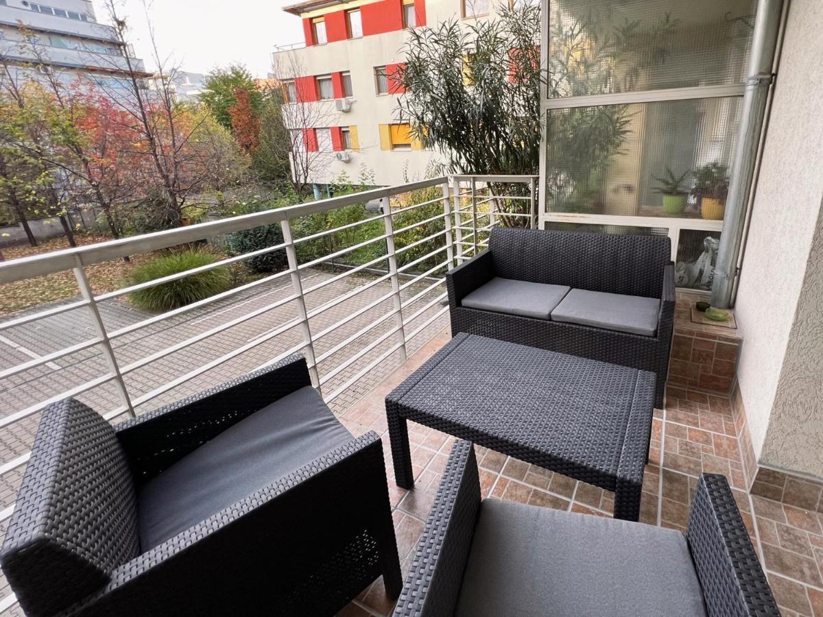 Center Budget Apartment Inside Free Parking Self Check-In Free Streaming Ac Balcony Budapest Ngoại thất bức ảnh