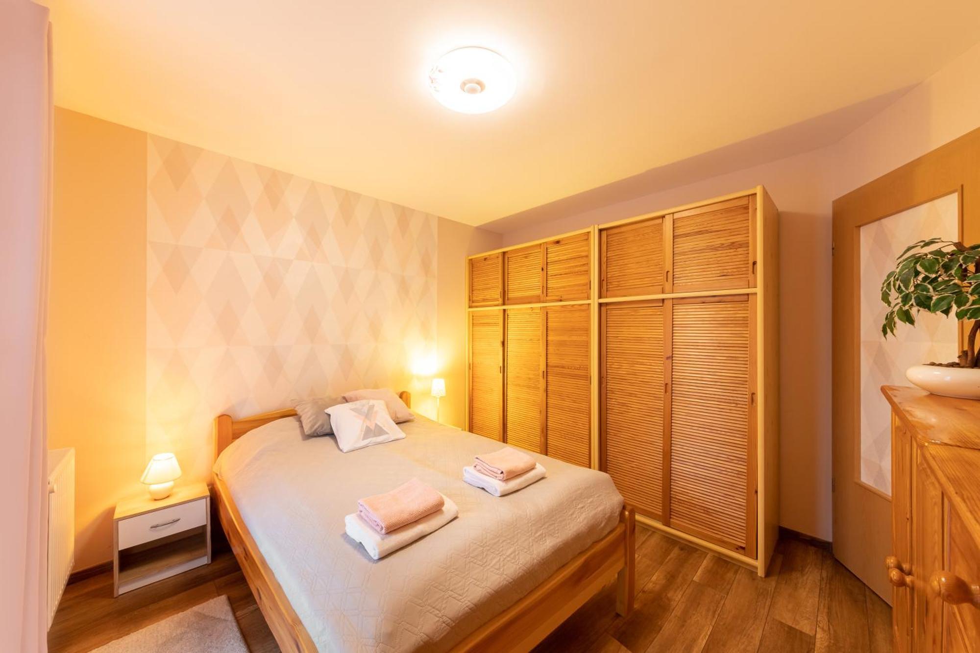 Center Budget Apartment Inside Free Parking Self Check-In Free Streaming Ac Balcony Budapest Ngoại thất bức ảnh